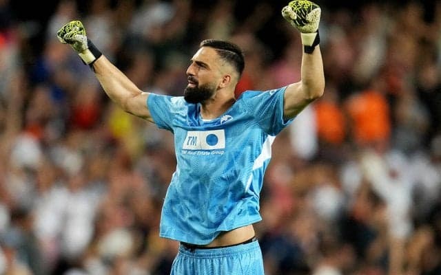 「僕の人生を変えてくれた」リバプールに来季加入発表のママルダシュヴィリ、1年留まるバレンシアに感謝の言葉「もう1年、最大限の力を尽くす」