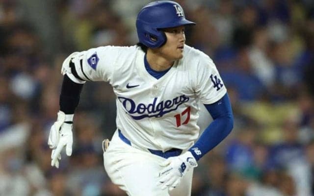 大谷翔平、“悪球打ち”で2戦ぶり安打　左手首にテーピングも…いきなり快音