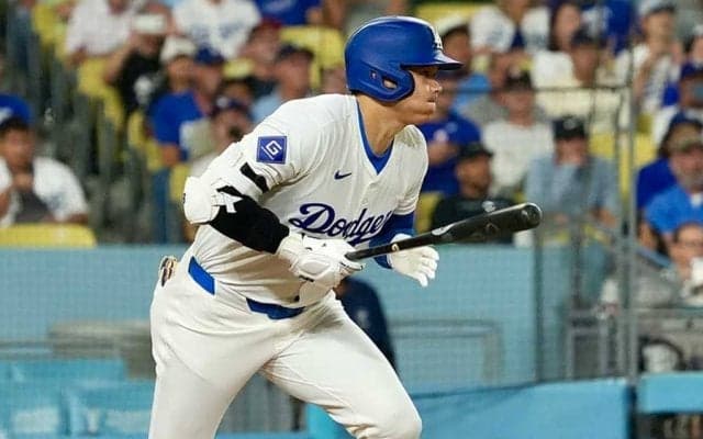 大谷翔平、3年連続150安打到達　今季46度目マルチに本拠地喝采…左手首にテーピングも快音