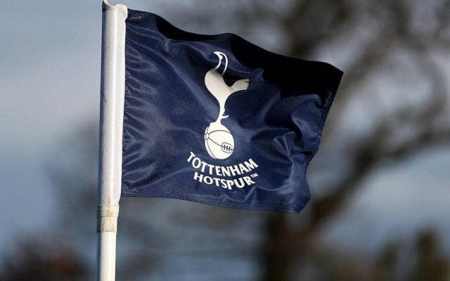 「緑が素晴らしい」「歴史と最新のデザインの融合」トッテナムがグリーンの3rdキット発表！ファンからは「クリスマスキットかと思った」との声も