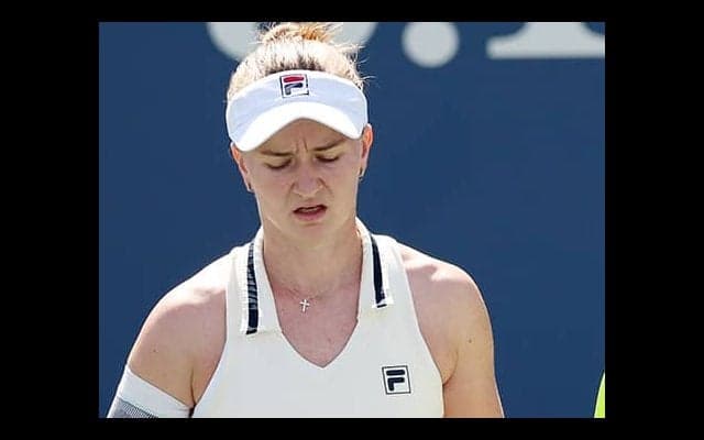  世界8位 金星献上し2回戦敗退 