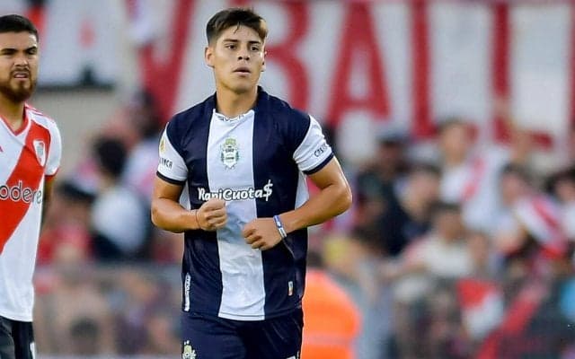 ボローニャが期待のアルゼンチン人アタッカー、FWドミンゲスを完全移籍で獲得