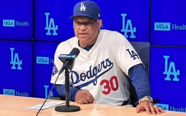 大谷愛犬の始球式は「かなり感心」　自ら咥えてストライク…ド軍指揮官も絶賛