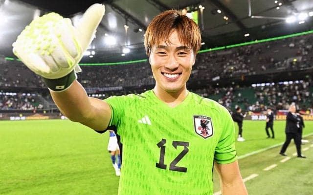 サッカー日本代表GK大迫敬介がライバルを語る「生まれ持った身体能力を言い訳にしたくない」