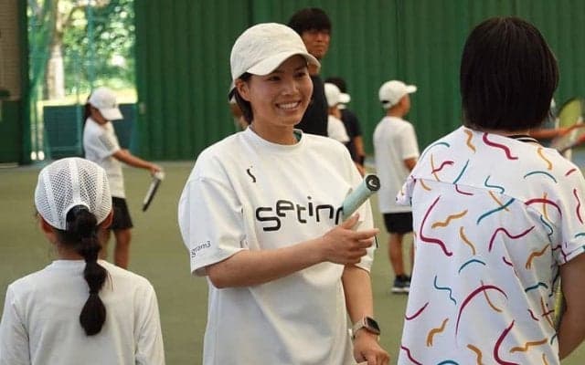 引退して2年、尾﨑里紗がテニスイベンター「アスプロ」と組んで子供たちの成長をサポート「成長のきっかけに」