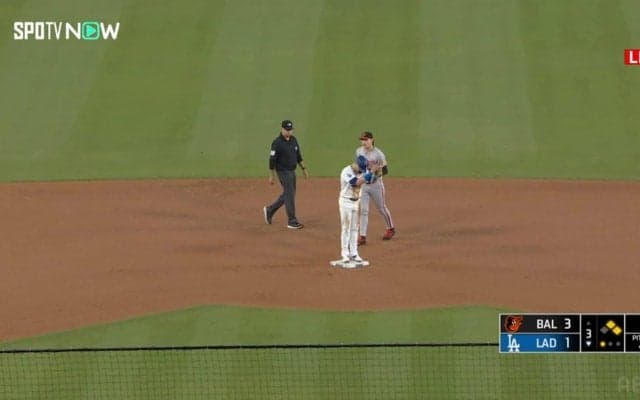 「ショウヘイには脱帽だ」愛犬と始球式→ホームラン→弾丸ヒット…躍動する大谷翔平に同僚が思わず“最敬礼”した瞬間