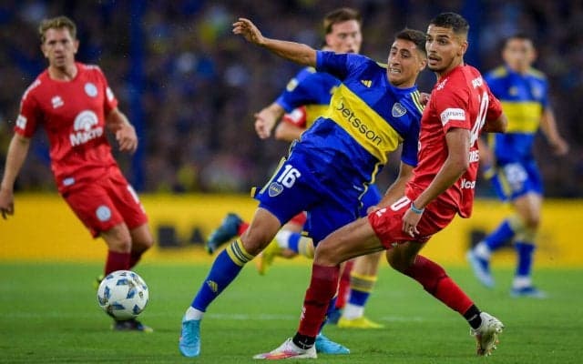 フィオレンティーナが20歳のアルゼンチン人DFモレノを獲得