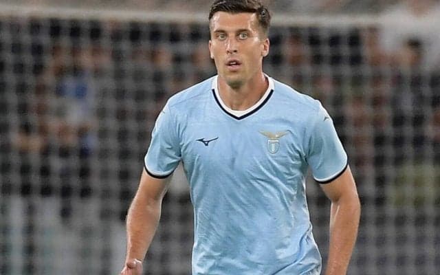 ラツィオDFカザーレ、ボローニャへレンタル