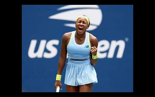 昨年女王 逆転勝ちで16強