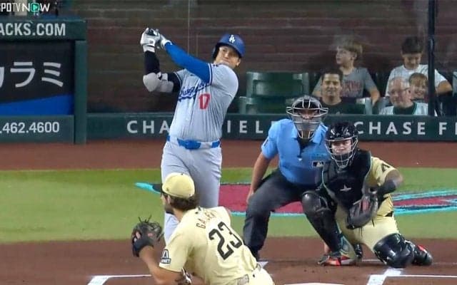 大谷翔平、「打球速度エグい」 爆速ツーベースで敵地騒然… 初球打ちでブーイングを黙らせる一撃「いきなりきた！」