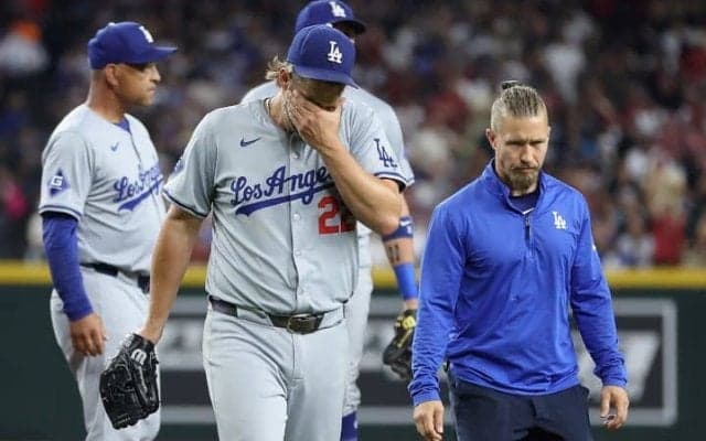 ドジャース・カーショー 大事な首位攻防戦で緊急降板　1被弾3失点で2回持たず　「左足親指の痛み」と球団発表