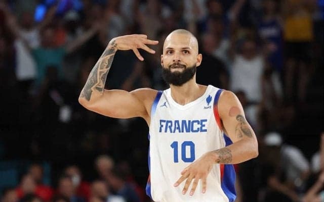 FAの状況が続くフランス代表のエバン・フォーニエにヨーロッパ復帰の可能性