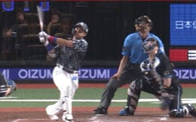 西武・栗山巧が代打逆転2ラン　今季1号に本拠地熱狂、CS出場消滅の翌日に大仕事