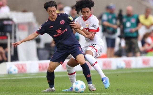 チェイスvs佐野の日本人対決が実現！初勝利を狙う両者の一戦は劇的ドローで終幕【ブンデスリーガ】