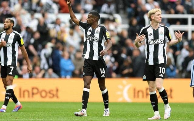 ニューカッスルが好相性のスパーズとのホームゲーム制す…守勢耐え抜いてイサク今季初弾が決勝点【プレミアリーグ】