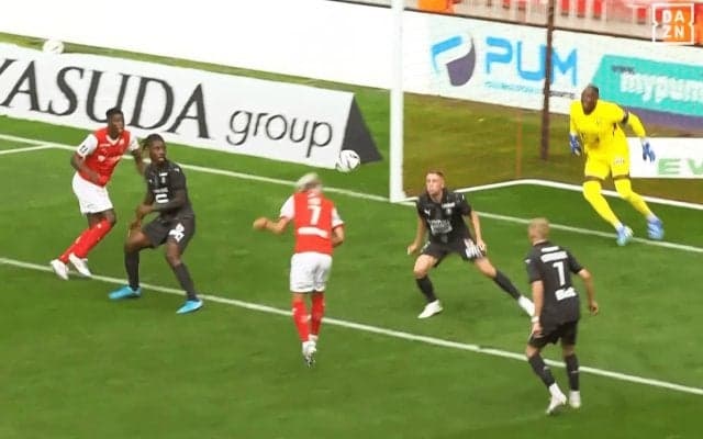 「震える！」伊東純也、今季初ゴールは豪快ヘディング！「日本代表復帰を自ら祝う」「最高」起点は中村敬斗のスルーパス