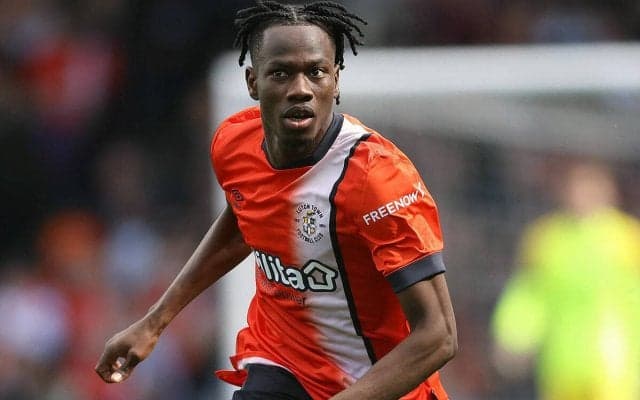 ベンフィカがシティの若手SBをレンタルで獲得…昨季はプレミア昇格組ルートンでプレー