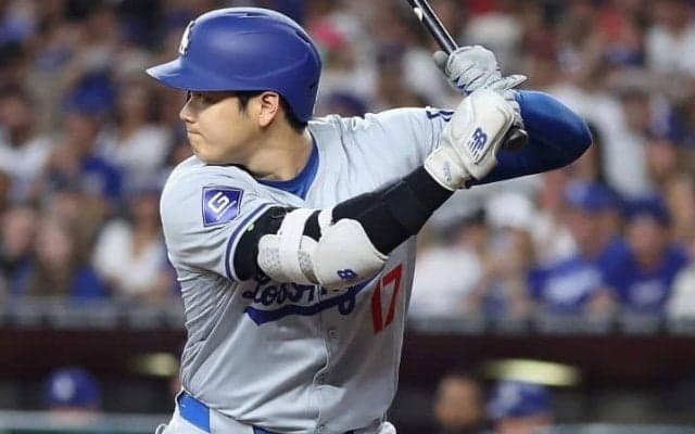 大谷翔平、今季44盗塁で史上初の「44‐44」到達！首位攻防最終戦で“勝利への執念”見せる！3回進塁打でチームの3得点演出
