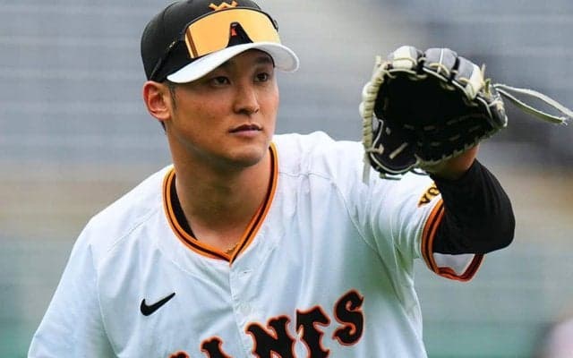 巨人ファン驚愕「なんで取れるん」　美技連発…12球団最強の29歳は「GG賞間違いなし」