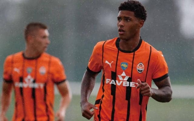 シャフタールの国内リーグ戦が空襲警報で中断、数日前には宿泊予定のホテルが…