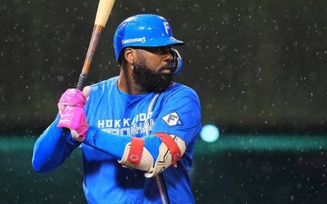 手がつけられない日ハム助っ人　メジャー108発の本領発揮…衝撃の「21/22」