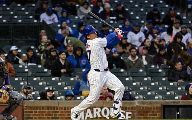 鈴木誠也、“怪物新人”からあと少しでホームランの大飛球も20号ならず…4打数1安打1盗塁で打率.275 カブスはプレーオフ進出へ痛恨の連敗