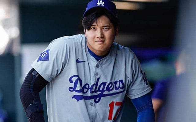 大谷翔平が談笑した“懐かしき人物”　兜係で話題…ビジター移籍で念願の再会「クール」