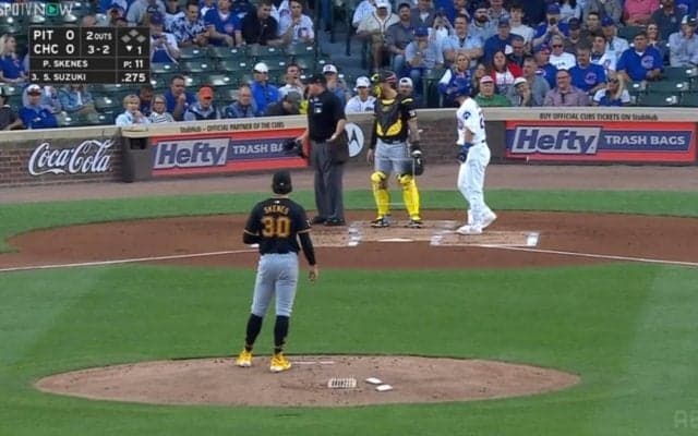 “誤審に苦しむ”鈴木誠也の打席でまた大モメ…判定に相手投手＆監督がブチギレた瞬間「これは普通にボール」