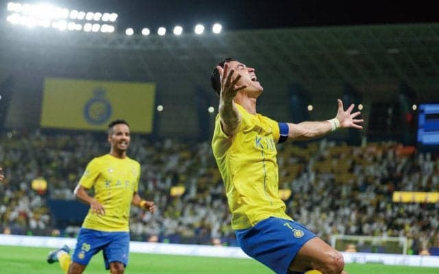 サウジアラビアはサッカー熱を自国開催2034年W杯まで維持できる？「いま逆に資金を求めて欧州へ」