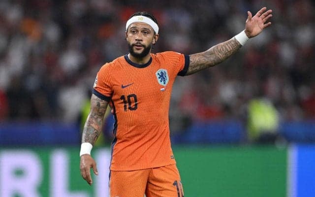 デパイがブラジルへ？　コリンチャンスが接近、2年契約で交渉中か