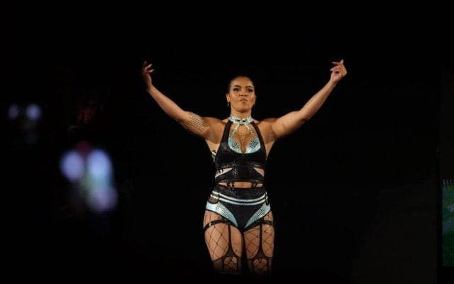 気鋭女子レスラー、奇抜“ボディペイント”のようなセクシー私服姿にファン騒然「すでにスターの貫禄」