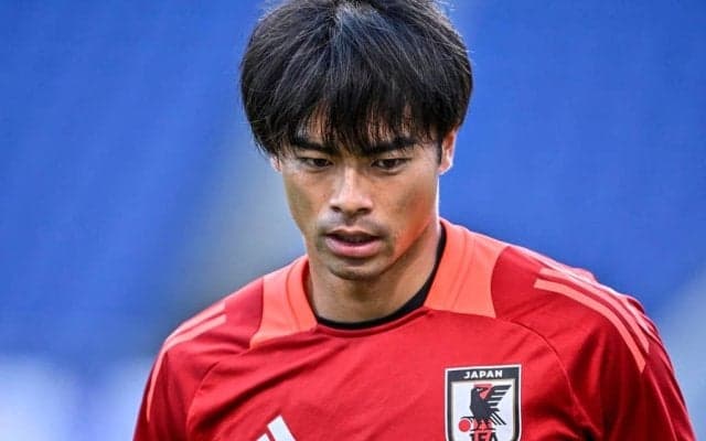 「三笘にビックリするヘンリー可愛くて好き」日本代表初召集の22歳DFの「三笘薫との食事会場での突然対面の瞬間」が話題に！「三笘いい先輩ぽいなー」「『憧れの先輩』感よ…」の声