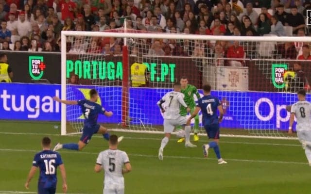 39歳C・ロナウド、キャリア通算900ゴール達成で喜び爆発！技術が詰まったワンタッチショットで“神の領域”に到達した瞬間「すごいものを目撃してしまった」