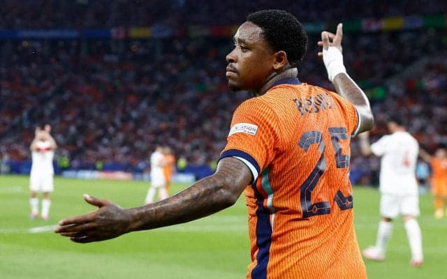 「もう彼の下ではプレーしたくない」サウジ移籍を批判されたベルフワイン、クーマン監督を痛烈批判「彼には失望した」