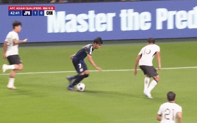 「本当にえぐい！」三笘薫の“急加速ドリブル”が大反響「2人を剥がすの流石」「華麗に突破」小野伸二＆中村憲剛も脱帽した瞬間