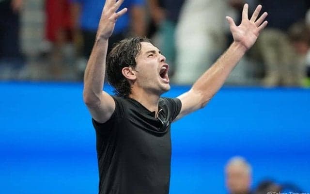 フリッツ、ティアフォーとのアメリカ勢対決を制してグランドスラム初の決勝進出。アメリカ男子として18年ぶり[全米オープン]