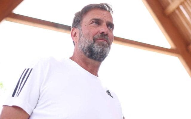 限定復活！　クロップ氏がドルトムント帰還、試合前日から愛弟子指導　「帰ってきた！」「懐かしすぎるだろ」