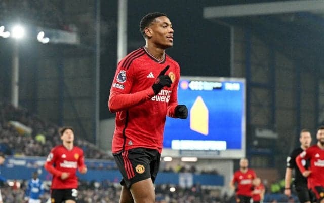 新天地決まらぬマルシャル、エース長期離脱のフラメンゴ加入が有力に