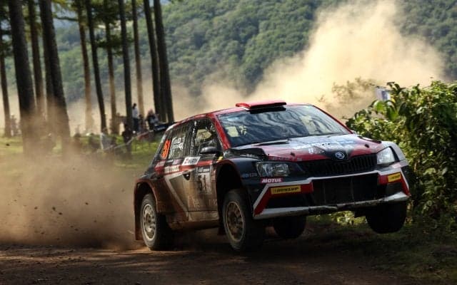 全日本ラリー北海道：トラブル続出のサバイバル戦となった初日、新井大輝が首位快走