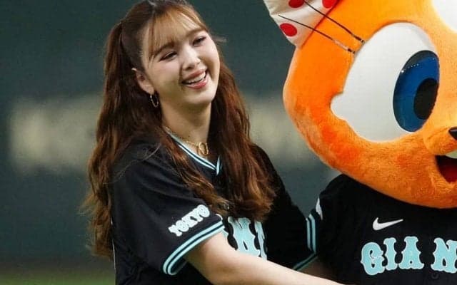 “ティファニーコーデ”の人気モデルが「可愛すぎる」　コロコロに“涙”でX歓喜「最高」