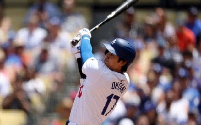 「信じられないスピードで」大谷翔平の46号“188キロ弾”に現地記者も驚愕！審判団も悩ます打球速度に本拠地ファン騒然