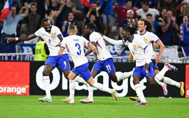 スタメン8人を入れ替えたフランスがベルギーに完勝で今大会初勝利！【UNL】