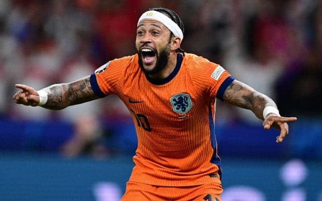 フリーの状態続いたデパイのコリンチャンス加入が決定！2026年12月までの2年半契約に