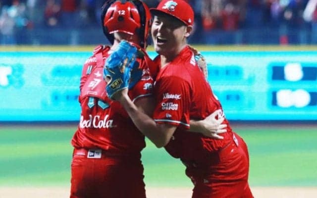 パワハラ騒動から1年…安樂がメキシコ王者に　異国で“フル回転”→胴上げ投手に