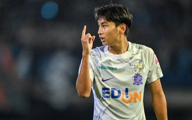 「まじでパスが小野伸二なんよ」J1広島の現役高校生18歳天才MF中島洋太朗の絶品ラストパスに脱帽！「本当に巧い、見惚れてしまう」「ボールを持つとワクワクする」の声