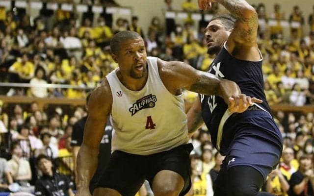 44歳でも現役バリバリ…来日15年目を迎えるジェフ・ギブスが初B1の越谷に「刺激与える」