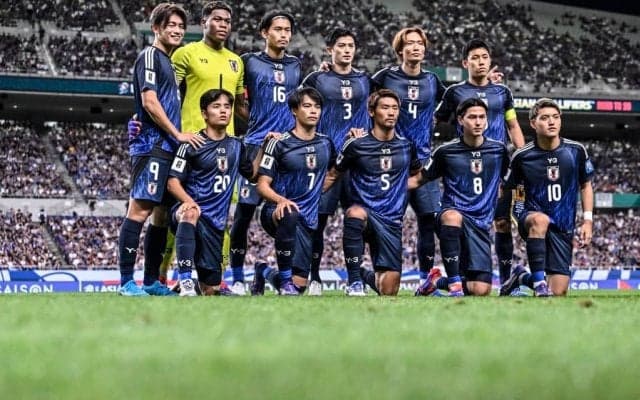 「光の差し込み具合がヒーロー感を演出してる」三笘薫や南野拓実ら日本代表4選手の試合前の陰影強め写真が「明暗のハイライトでかっこいい…」と話題に！「カッコ良すぎる、、、」の声