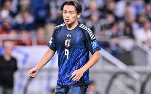 「失明したらどう責任取るの！」「こんなはっきり妨害されんのありなん？」日本代表FW上田綺世が試合中に観客から放たれた妨害行為に非難続々……W杯最終予選での衝撃の瞬間