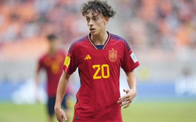 スポルティングCP、マドリーから“17歳”の期待の若手MFパウロ・イアゴを完全移籍で獲得！