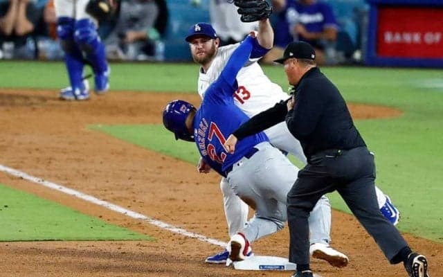 鈴木誠也に「オーノー！」　実況呆然…追い上げムード一転の痛恨ミスに「なんということ」